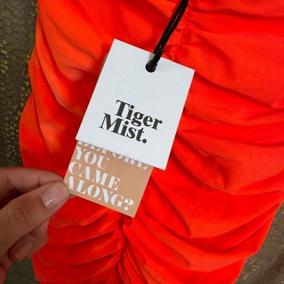 Tiger Mist Neon Coral Amazon Plunging Ruched Halter Dress Small NWT Flawed - Picture 5 of 10